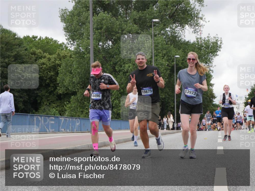 29.06.2025 - hella hamburg halbmarathon Luisa Fischer http://msf.ph/oto/8478079 29.06.2025 10:48:19 Kennedybrücke 4496, 111, 15675, 13973, 9397, 1273, 1685, 3238, 6002, 7216, 8605, 9084, 9085 meine-sportfotos.de