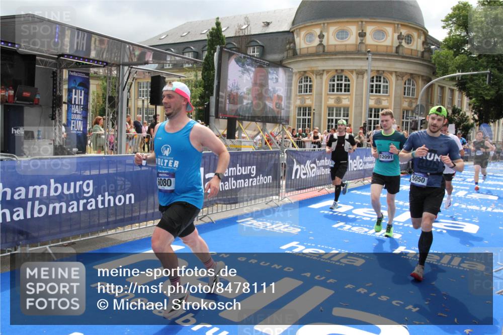 29.06.2025 - hella hamburg halbmarathon Michael Strokosch http://msf.ph/oto/8478111 29.06.2025 10:40:08 Ziel 2826, 5007, 5050, 5508, 6080, 8933, 12091, 13514, 15424, 17973 meine-sportfotos.de