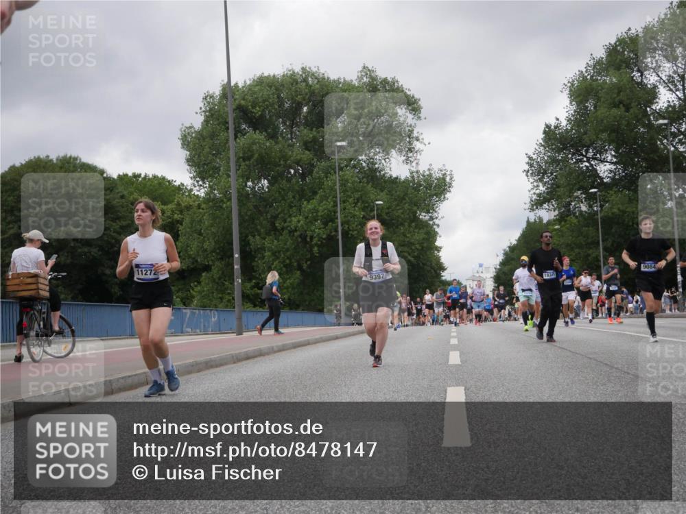 29.06.2025 - hella hamburg halbmarathon Luisa Fischer http://msf.ph/oto/8478147 29.06.2025 10:48:22 Kennedybrücke 11272, 9397, 18341, 9084, 1024, 6841, 7216, 8605, 8745, 9084, 9085 meine-sportfotos.de
