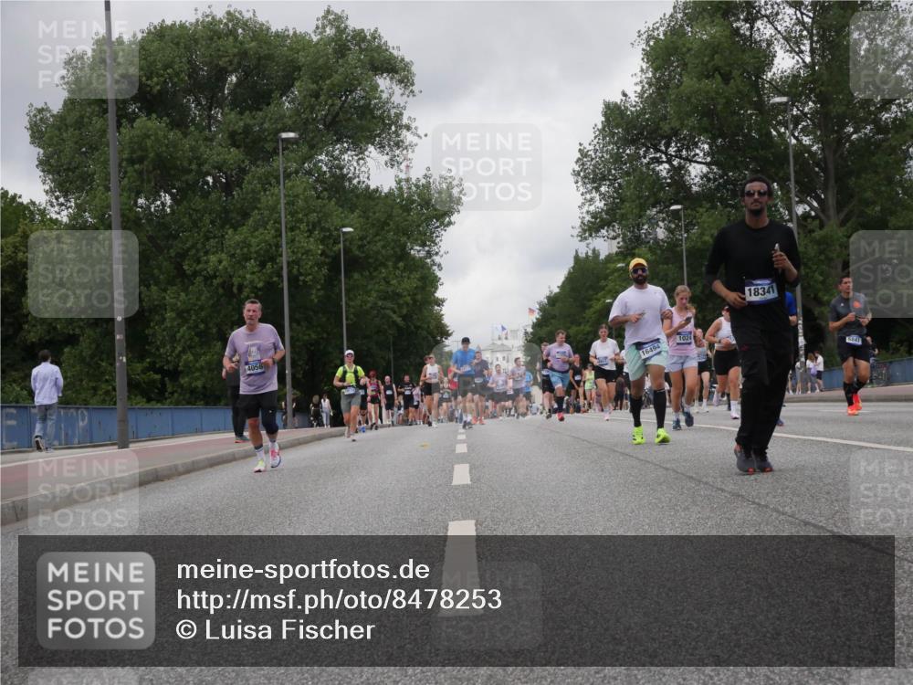 29.06.2025 - hella hamburg halbmarathon Luisa Fischer http://msf.ph/oto/8478253 29.06.2025 10:48:25 Kennedybrücke 4056, 16494, 1024, 18341, 6841, 1024, 1798, 4388, 6841, 6888, 7216, 8745, 8907, 9084, 9085 meine-sportfotos.de