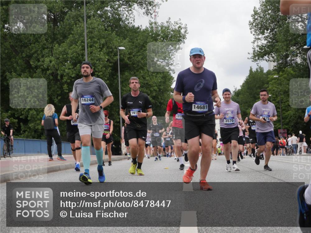 29.06.2025 - hella hamburg halbmarathon Luisa Fischer http://msf.ph/oto/8478447 29.06.2025 10:48:35 Kennedybrücke 16244, 951, 5809, 16, 14777, 1219, 14681, 3570, 167, 1774, 1798, 3570, 4275, 4337, 4388, 5099, 5949, 6888, 8907, 10668 meine-sportfotos.de