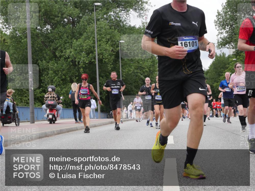 29.06.2025 - hella hamburg halbmarathon Luisa Fischer http://msf.ph/oto/8478543 29.06.2025 10:48:39 Kennedybrücke 15809, 13039, 14777, 9036, 16101, 2779, 12334, 13, 1774, 2550, 2779, 3570, 4275, 4337, 5099, 5949, 7859, 10668, 10727 meine-sportfotos.de