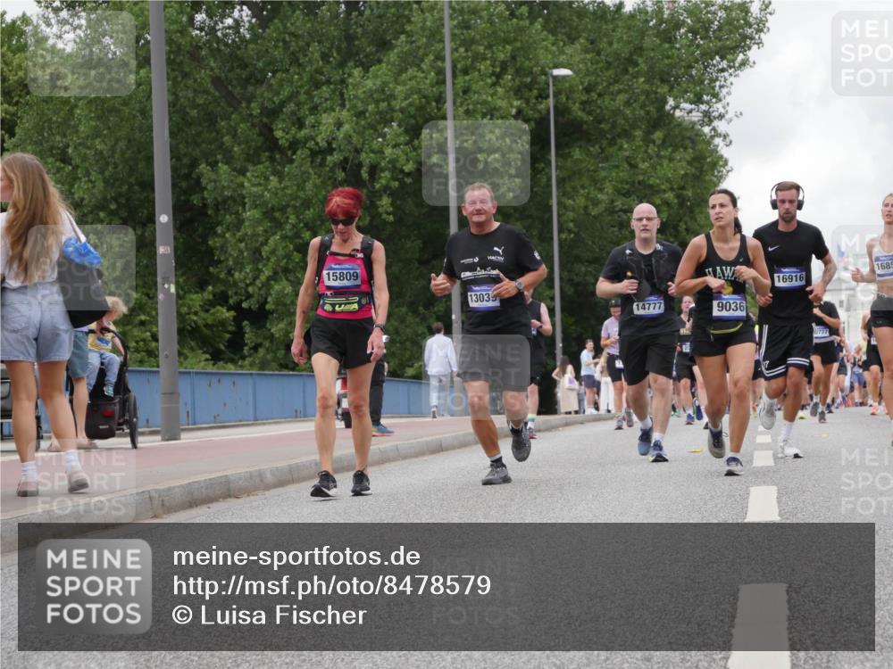 29.06.2025 - hella hamburg halbmarathon Luisa Fischer http://msf.ph/oto/8478579 29.06.2025 10:48:41 Kennedybrücke 15809, 13039, 14777, 9036, 1685, 16916, 727, 1774, 2550, 2779, 3570, 4275, 4337, 5099, 5949, 7859, 7912, 10727 meine-sportfotos.de