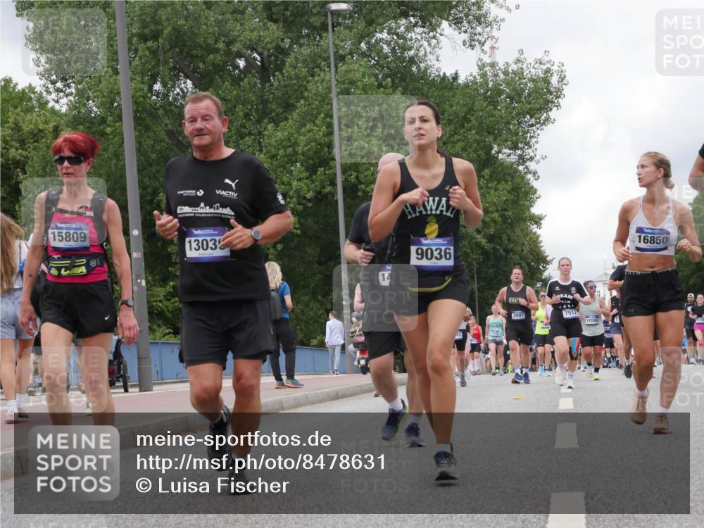 29.06.2025 - hella hamburg halbmarathon Luisa Fischer http://msf.ph/oto/8478631 29.06.2025 10:48:44 Kennedybrücke 15809, 1303, 14, 9036, 2007, 7912, 10566, 16850, 1774, 2550, 2779, 5099, 5949, 7859, 7912, 10562, 10727 meine-sportfotos.de