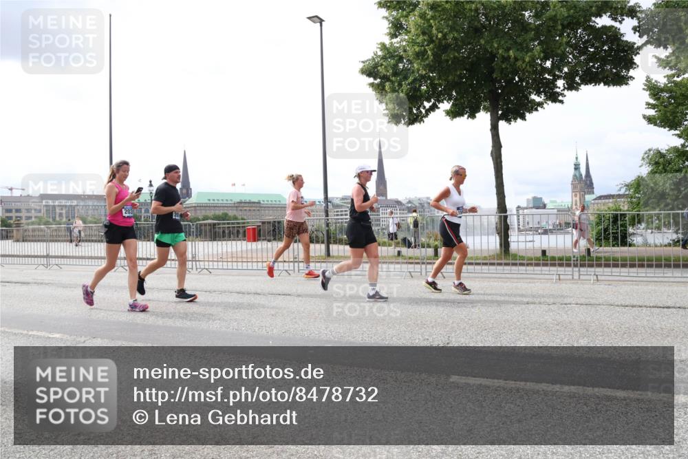 29.06.2025 - hella hamburg halbmarathon Lena Gebhardt http://msf.ph/oto/8478732 29.06.2025 10:33:28 Lombardsbrücke 203, 1189, 1275, 1324, 1764, 1995, 2038, 2054, 2085, 2342, 2776, 2838, 2959, 3170, 3341, 3391, 3560, 3812, 3871, 4030, 4096, 4164, 4361, 4433, 4445, 4449, 4650, 4696, 5075, 5096, 5110, 5141, 5180, 5557, 5569, 5581, 5917, 6109, 6773, 6854, 6999, 7653, 7705, 7982, 8021, 8157, 8282, 8595, 8891, 9143, 9234, 9258, 9289, 9438, 9591, 9592, 9750, 9780, 9799, 11229, 11260, 11713, 11811, 11826, 12039, 14305, 14743, 15951 meine-sportfotos.de