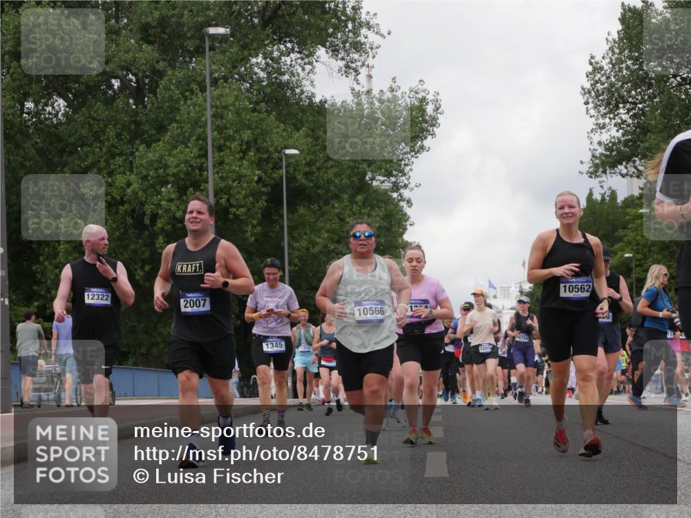 29.06.2025 - hella hamburg halbmarathon Luisa Fischer http://msf.ph/oto/8478751 29.06.2025 10:48:50 Kennedybrücke 12322, 2007, 1345, 17314, 15357, 10566, 1285, 14758, 10562, 178, 2550, 2846, 3993, 5190, 5339, 7699, 7912, 9536, 10562, 10727 meine-sportfotos.de