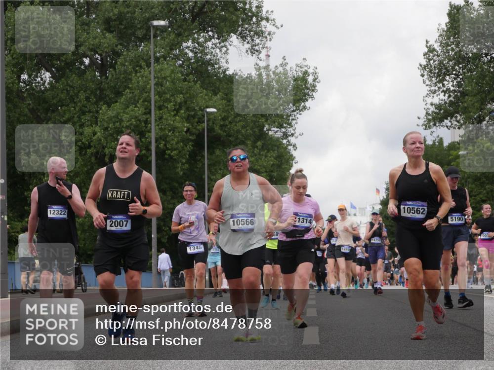 29.06.2025 - hella hamburg halbmarathon Luisa Fischer http://msf.ph/oto/8478758 29.06.2025 10:48:51 Kennedybrücke 12322, 2007, 10566, 1345, 17314, 699, 1314, 1285, 14758, 10562, 5190, 155, 2550, 2846, 3879, 3993, 5190, 5339, 7699, 7912, 8272, 9536, 10562, 10727 meine-sportfotos.de