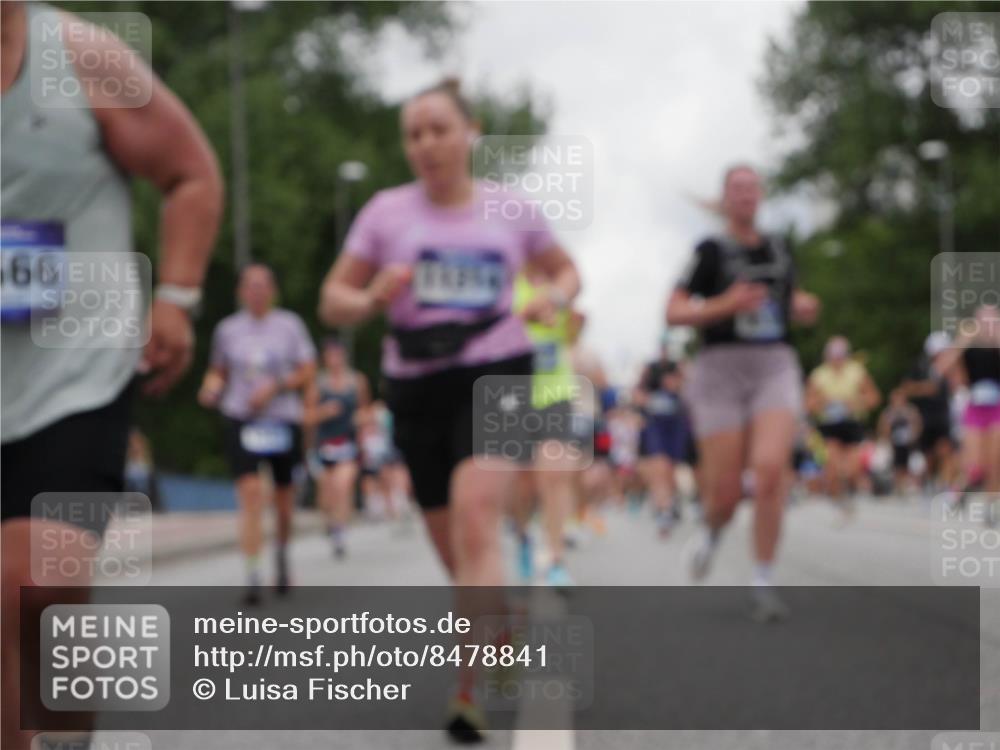 29.06.2025 - hella hamburg halbmarathon Luisa Fischer http://msf.ph/oto/8478841 29.06.2025 10:48:53 Kennedybrücke 66, 2846, 2954, 3879, 3993, 5190, 5339, 7699, 7912, 8272, 8594, 9536, 10562 meine-sportfotos.de