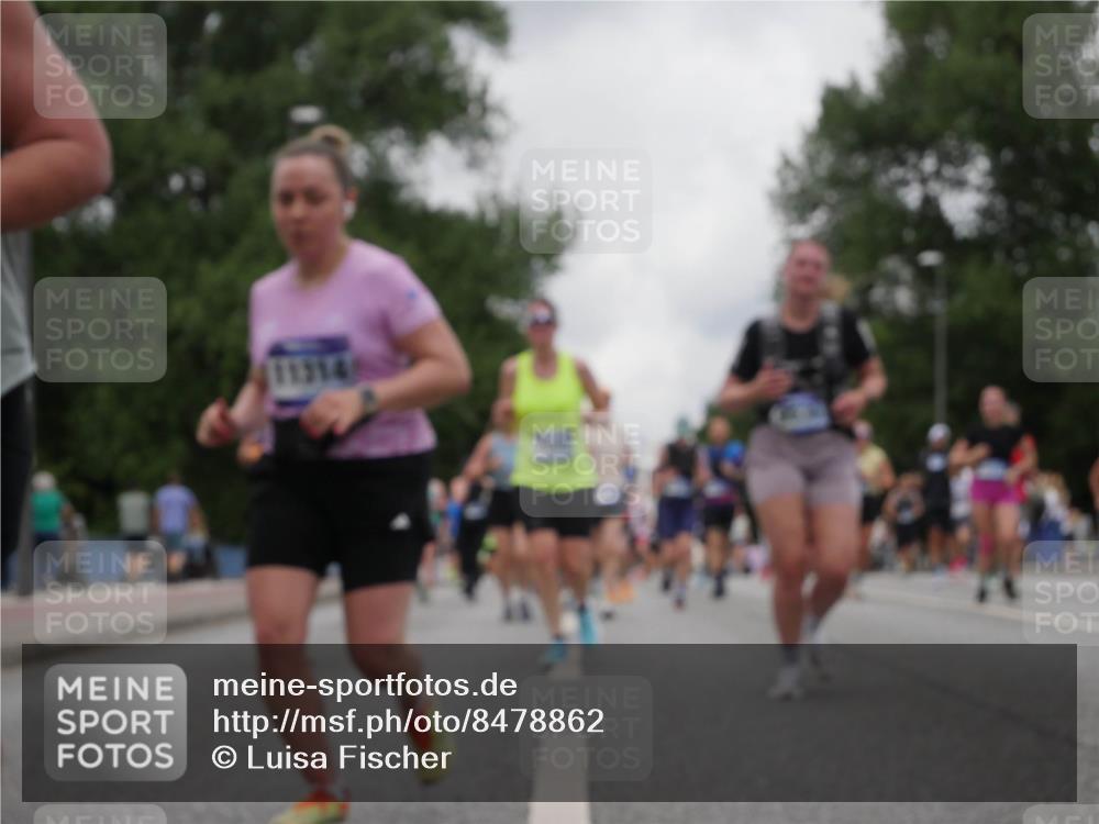 29.06.2025 - hella hamburg halbmarathon Luisa Fischer http://msf.ph/oto/8478862 29.06.2025 10:48:54 Kennedybrücke 11314, 2846, 2954, 3879, 3993, 5108, 5190, 5339, 7699, 7912, 8272, 8594, 9536, 10562 meine-sportfotos.de