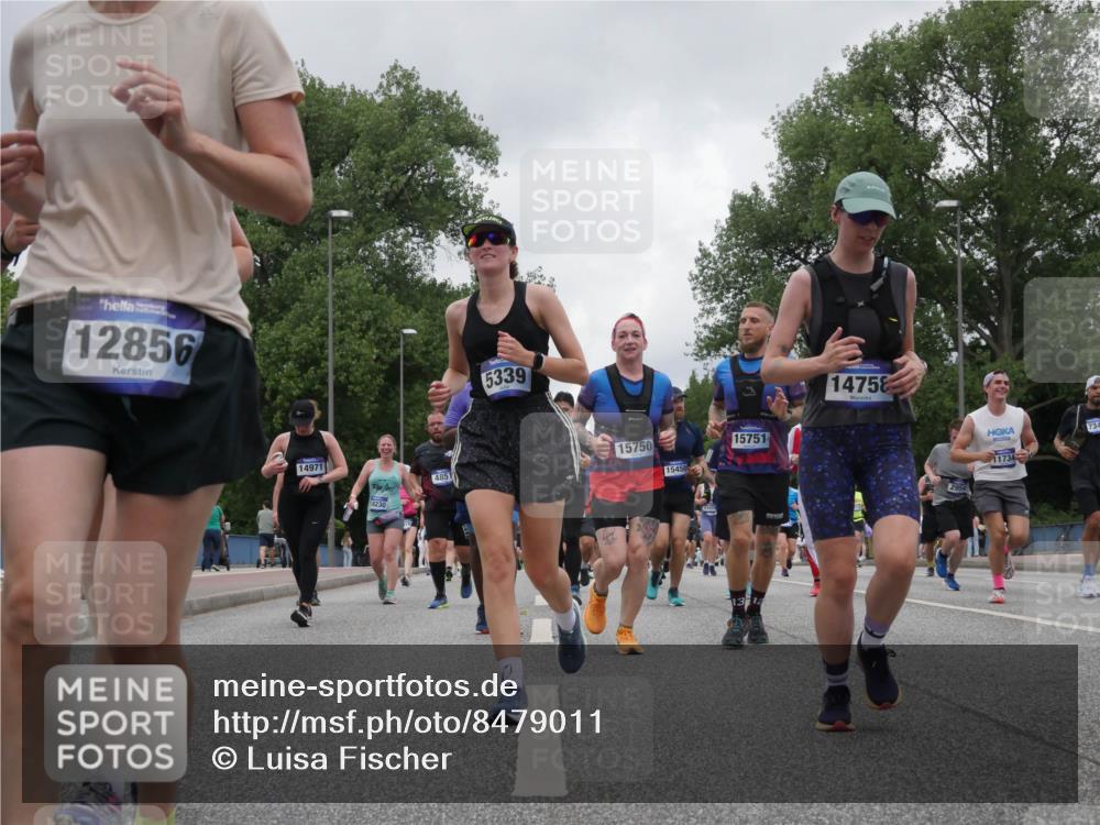 29.06.2025 - hella hamburg halbmarathon Luisa Fischer http://msf.ph/oto/8479011 29.06.2025 10:48:59 Kennedybrücke 12856, 14971, 18230, 4851, 5339, 15750, 15458, 15751, 1312, 14758, 11734, 2954, 1085, 2664, 2846, 2954, 3357, 3377, 3879, 3993, 4820, 5108, 5190, 5339, 5703, 6763, 7699, 8272, 8594, 9536 meine-sportfotos.de