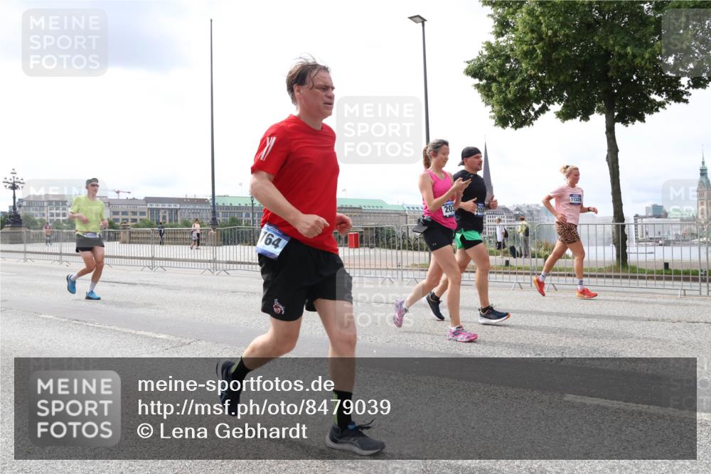 29.06.2025 - hella hamburg halbmarathon Lena Gebhardt http://msf.ph/oto/8479039 29.06.2025 10:33:29 Lombardsbrücke 764, 203, 11229, 1189, 1275, 1324, 1764, 1896, 1995, 2038, 2054, 2085, 2342, 2776, 2838, 2959, 3170, 3341, 3560, 3812, 3871, 4030, 4096, 4164, 4361, 4433, 4445, 4449, 4650, 4696, 5075, 5096, 5141, 5180, 5557, 5569, 5581, 5821, 5822, 5887, 5917, 6109, 6773, 6854, 6999, 7653, 7705, 8021, 8157, 8282, 8595, 8891, 9234, 9258, 9289, 9438, 9591, 9592, 9750, 9780, 9799, 10561, 11229, 11260, 11713, 11811, 11826, 12039, 14305, 14743, 15951 meine-sportfotos.de