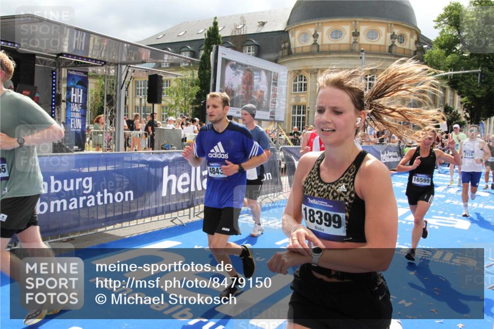 29.06.2025 - hella hamburg halbmarathon Michael Strokosch http://msf.ph/oto/8479150 29.06.2025 10:40:46 Ziel 1882, 1912, 2324, 2714, 2750, 4634, 4843, 4889, 5014, 5026, 5745, 7080, 7622, 8074, 8629, 9294, 10900, 11959, 12865, 14092, 14272, 14820, 15351, 15493, 16201, 16249, 16599, 17486, 18399 meine-sportfotos.de