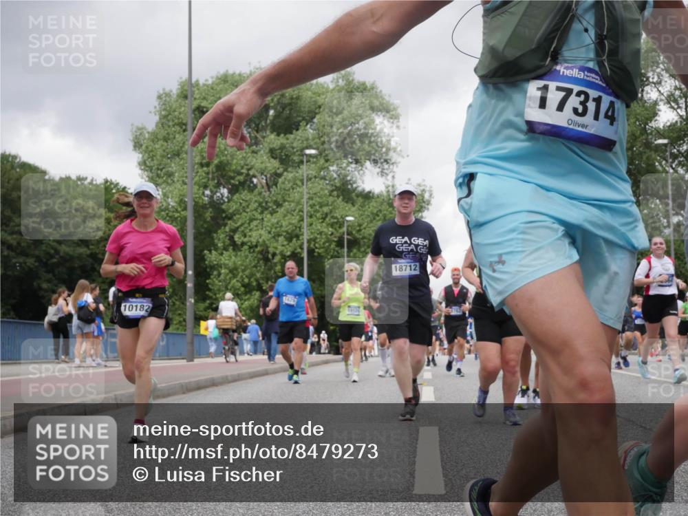 29.06.2025 - hella hamburg halbmarathon Luisa Fischer http://msf.ph/oto/8479273 29.06.2025 10:49:07 Kennedybrücke 10182, 1912, 18712, 17314, 1060, 1085, 1465, 2657, 2664, 2965, 3357, 3377, 4119, 4820, 5108, 5703, 5914, 6393, 6763, 6980 meine-sportfotos.de