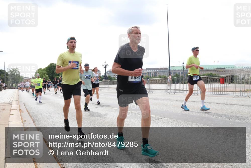 29.06.2025 - hella hamburg halbmarathon Lena Gebhardt http://msf.ph/oto/8479285 29.06.2025 10:33:30 Lombardsbrücke 4164, 7705, 1995, 9750, 1189, 1275, 1324, 1764, 1896, 1995, 2038, 2054, 2085, 2342, 2776, 2838, 3170, 3341, 3560, 3812, 3871, 4030, 4164, 4361, 4433, 4445, 4449, 4650, 4696, 5075, 5096, 5141, 5180, 5557, 5569, 5581, 5821, 5822, 5887, 5917, 6109, 6773, 6854, 6999, 7653, 7705, 8021, 8157, 8282, 8595, 8891, 9234, 9258, 9289, 9438, 9591, 9592, 9750, 9780, 9799, 10561, 11229, 11713, 11811, 11826, 12039, 14305, 14743, 15951 meine-sportfotos.de