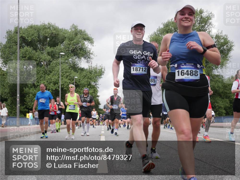 29.06.2025 - hella hamburg halbmarathon Luisa Fischer http://msf.ph/oto/8479327 29.06.2025 10:49:08 Kennedybrücke 1629, 19126, 650, 8762, 18712, 85, 16488, 1060, 1085, 1465, 2657, 2664, 2965, 3357, 3377, 4102, 4119, 4820, 5703, 5914, 6393, 6763, 6980 meine-sportfotos.de