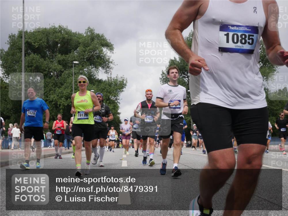 29.06.2025 - hella hamburg halbmarathon Luisa Fischer http://msf.ph/oto/8479391 29.06.2025 10:49:10 Kennedybrücke 1629, 18084, 19126, 6509, 4582, 14379, 8762, 1085, 1060, 1085, 1465, 1854, 2217, 2657, 2664, 2965, 3357, 3377, 4099, 4102, 4119, 5914, 6393, 6763, 6980 meine-sportfotos.de