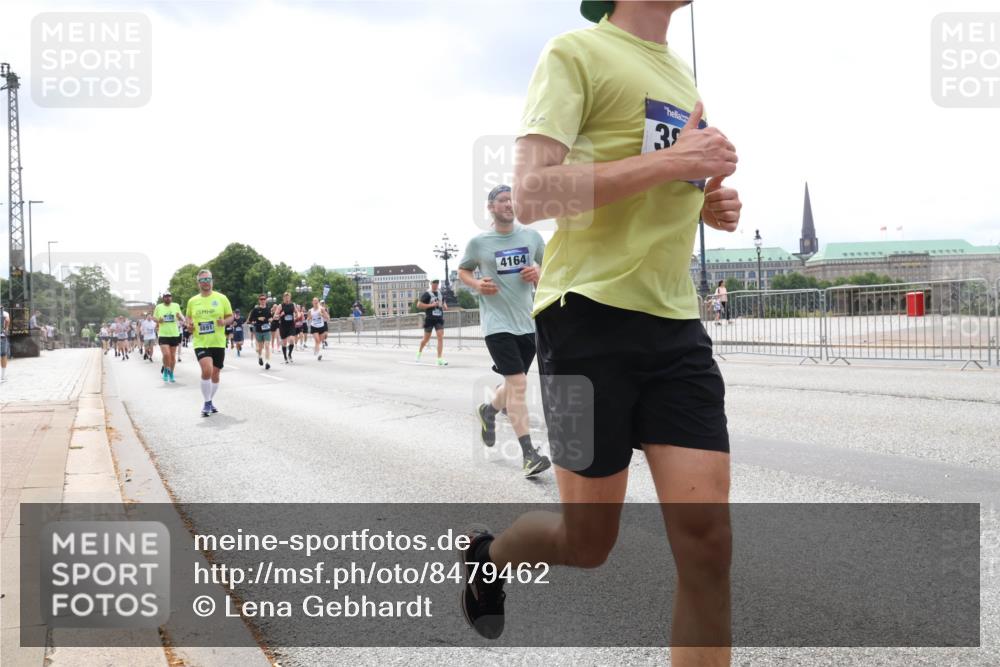 29.06.2025 - hella hamburg halbmarathon Lena Gebhardt http://msf.ph/oto/8479462 29.06.2025 10:33:31 Lombardsbrücke 8891, 4164, 35, 1189, 1275, 1324, 1764, 1896, 1995, 2038, 2054, 2085, 2342, 2776, 2838, 3170, 3341, 3560, 3812, 3871, 4030, 4164, 4361, 4433, 4445, 4449, 4650, 4696, 4942, 5075, 5096, 5141, 5180, 5557, 5566, 5569, 5581, 5821, 5822, 5887, 5917, 6109, 6515, 6773, 6854, 6999, 7653, 7705, 8021, 8157, 8282, 8595, 8891, 9234, 9258, 9289, 9438, 9591, 9592, 9750, 9780, 9799, 10561, 11229, 11713, 11811, 11826, 12039, 14743, 15951 meine-sportfotos.de