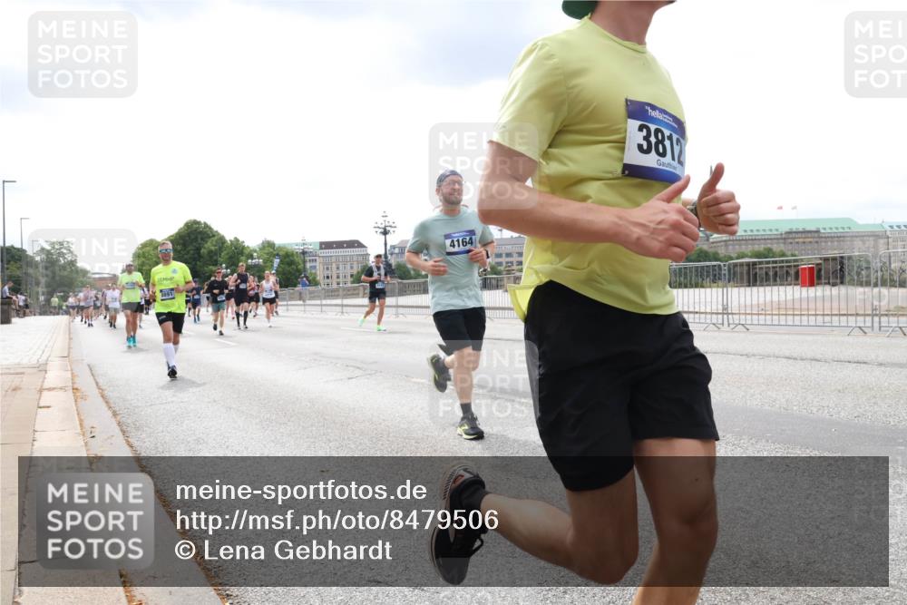 29.06.2025 - hella hamburg halbmarathon Lena Gebhardt http://msf.ph/oto/8479506 29.06.2025 10:33:31 Lombardsbrücke 8891, 4164, 3812, 1189, 1275, 1324, 1764, 1896, 1995, 2038, 2054, 2085, 2342, 2776, 2838, 3170, 3341, 3560, 3812, 3871, 4030, 4164, 4361, 4433, 4445, 4449, 4650, 4696, 4942, 5075, 5096, 5141, 5180, 5557, 5566, 5569, 5581, 5821, 5822, 5887, 5917, 6109, 6515, 6773, 6854, 6999, 7653, 7705, 8021, 8157, 8282, 8595, 8891, 9234, 9258, 9289, 9438, 9591, 9592, 9750, 9780, 9799, 10561, 11229, 11713, 11811, 11826, 12039, 14743, 15951 meine-sportfotos.de