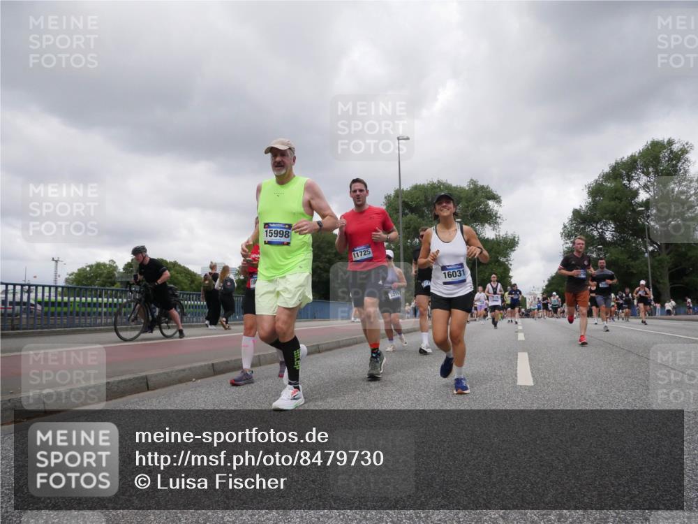 29.06.2025 - hella hamburg halbmarathon Luisa Fischer http://msf.ph/oto/8479730 29.06.2025 10:49:19 Kennedybrücke 15998, 11725, 2210, 16031, 1060, 1421, 1426, 1854, 2217, 4099, 4102, 6393, 6788, 6980, 7530, 7983 meine-sportfotos.de