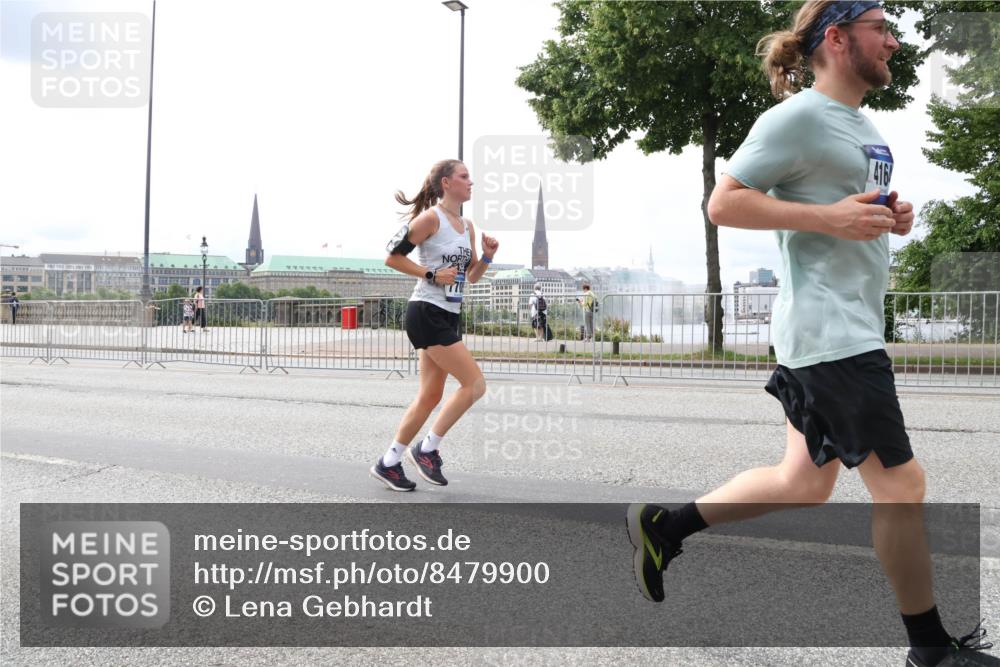 29.06.2025 - hella hamburg halbmarathon Lena Gebhardt http://msf.ph/oto/8479900 29.06.2025 10:33:32 Lombardsbrücke 416, 1189, 1275, 1324, 1764, 1896, 1995, 2038, 2054, 2085, 2342, 2776, 2838, 3170, 3341, 3560, 3812, 3871, 4030, 4164, 4361, 4433, 4445, 4449, 4650, 4696, 4942, 5075, 5096, 5141, 5180, 5557, 5566, 5569, 5581, 5821, 5822, 5887, 5917, 6109, 6515, 6516, 6773, 6854, 6956, 6999, 7653, 7705, 8021, 8157, 8282, 8595, 8891, 9234, 9258, 9289, 9438, 9591, 9592, 9750, 9780, 9799, 10561, 11229, 11713, 11811, 11826, 12039, 15951 meine-sportfotos.de