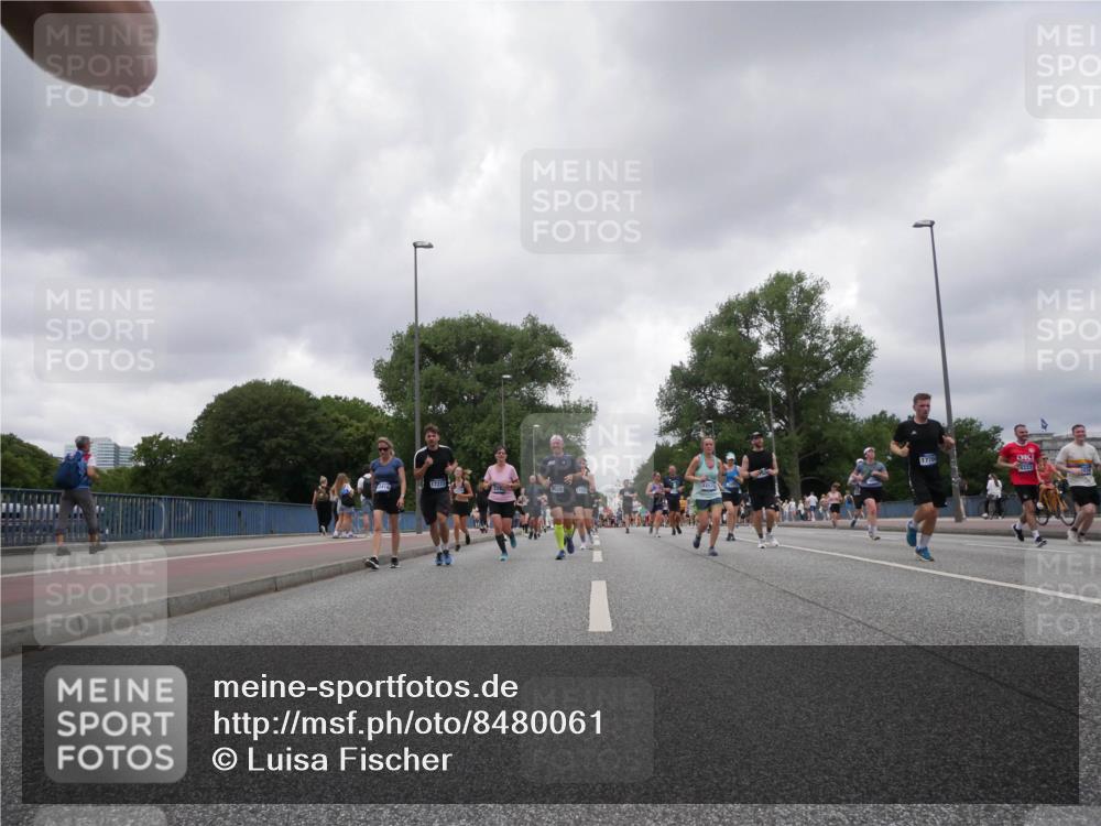 29.06.2025 - hella hamburg halbmarathon Luisa Fischer http://msf.ph/oto/8480061 29.06.2025 10:49:28 Kennedybrücke 0416, 17373, 4223, 12575, 1421, 1426, 1983, 2008, 4223, 4224, 5044, 7303, 7530, 10367, 10812 meine-sportfotos.de
