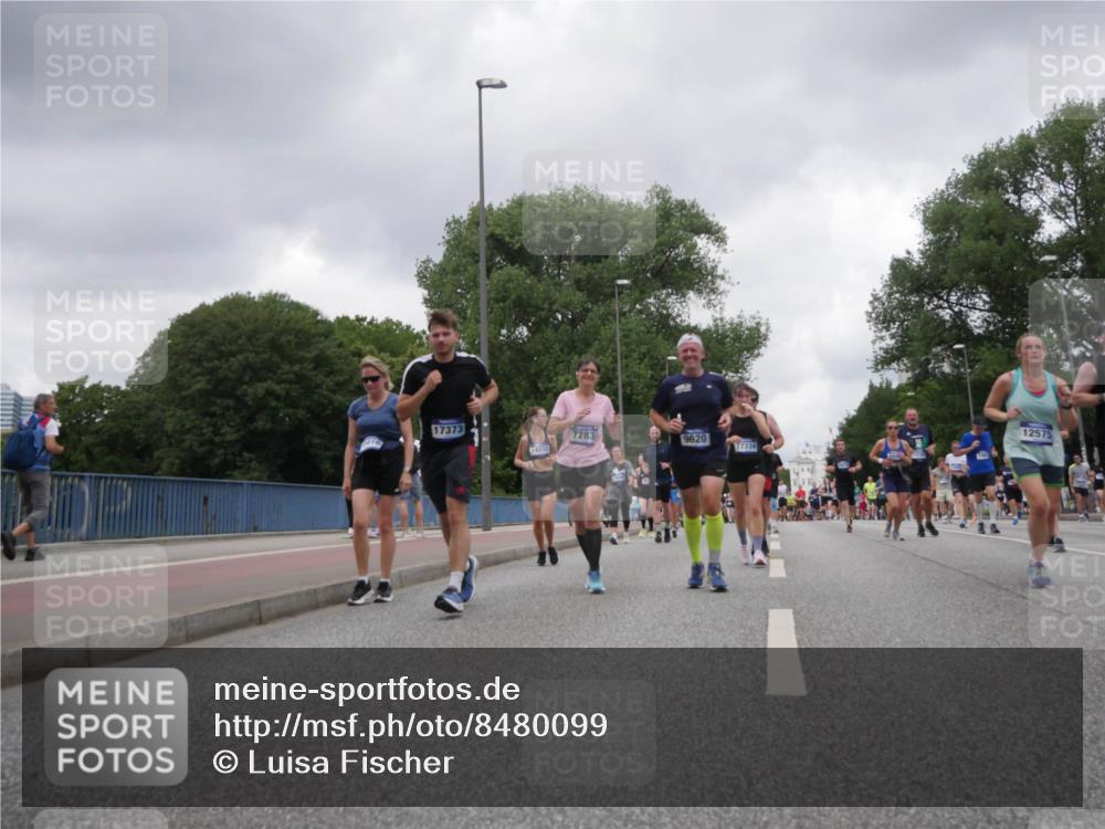 29.06.2025 - hella hamburg halbmarathon Luisa Fischer http://msf.ph/oto/8480099 29.06.2025 10:49:29 Kennedybrücke 17373, 7283, 9620, 14232, 17334, 12575, 1421, 1426, 1695, 1983, 2008, 2398, 4223, 4224, 5044, 7303, 10367, 10812 meine-sportfotos.de