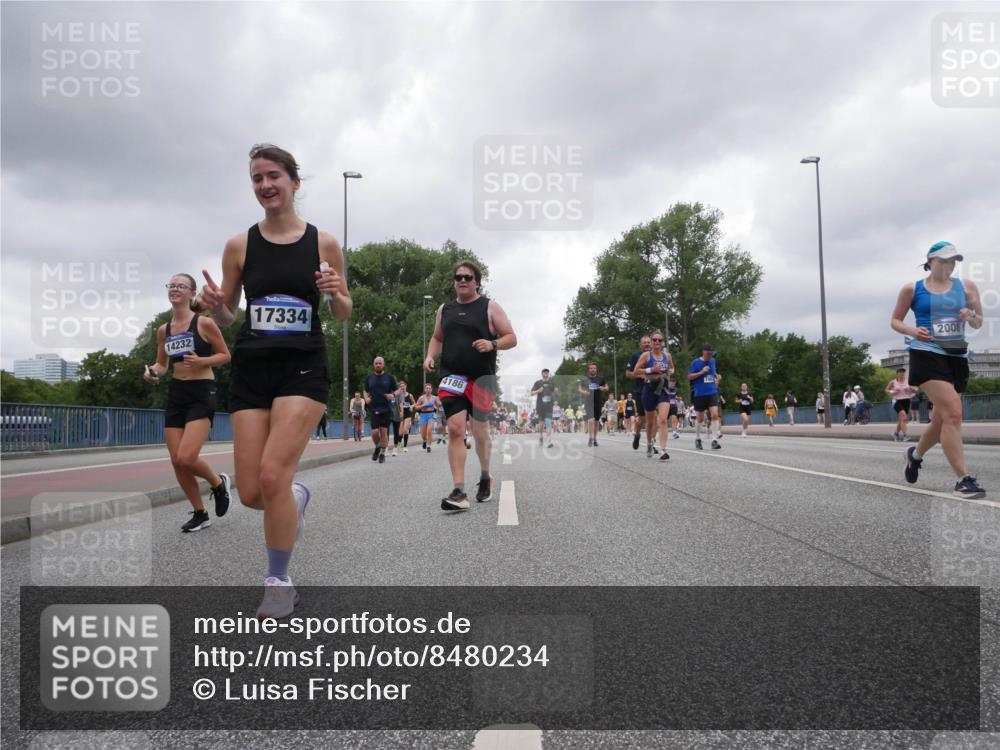 29.06.2025 - hella hamburg halbmarathon Luisa Fischer http://msf.ph/oto/8480234 29.06.2025 10:49:33 Kennedybrücke 14232, 17334, 4186, 191, 2008, 1695, 1983, 2008, 2398, 2917, 4223, 4224, 5044, 6124, 6161, 7303, 10230, 10367, 10812 meine-sportfotos.de