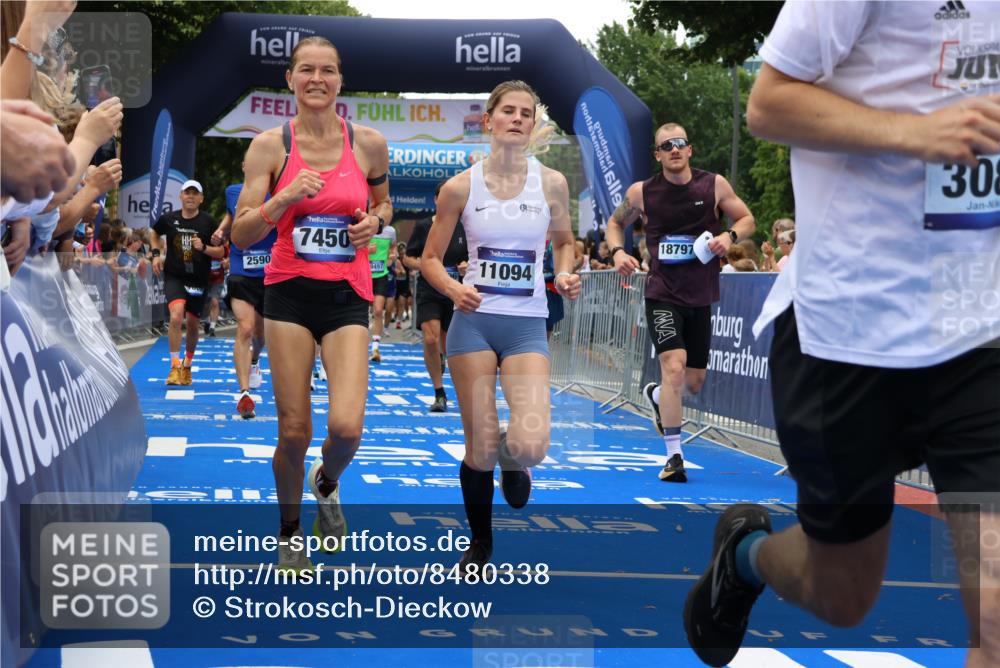 29.06.2025 - hella hamburg halbmarathon Strokosch-Dieckow http://msf.ph/oto/8480338 29.06.2025 10:46:11 Ziel 1569, 1759, 2048, 2590, 2707, 3056, 3087, 4949, 6388, 7450, 7961, 9497, 9585, 10796, 11094, 11125, 13630, 14200, 14262, 16136, 16466, 16475, 17190, 18702, 18797 meine-sportfotos.de