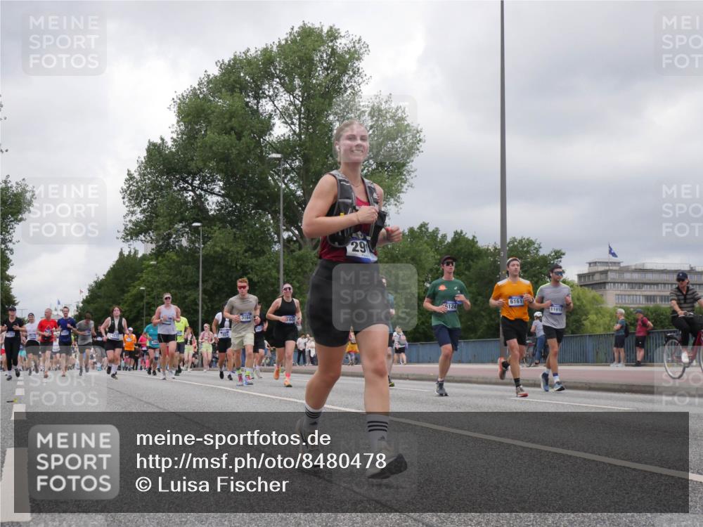 29.06.2025 - hella hamburg halbmarathon Luisa Fischer http://msf.ph/oto/8480478 29.06.2025 10:49:40 Kennedybrücke 3164, 160, 29, 6124, 6161, 11910, 1695, 2398, 2917, 3160, 3164, 4202, 4296, 4572, 6124, 6161, 8477, 9243, 10030, 10230, 10367 meine-sportfotos.de