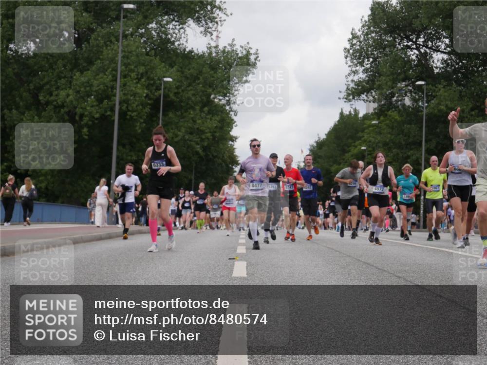 29.06.2025 - hella hamburg halbmarathon Luisa Fischer http://msf.ph/oto/8480574 29.06.2025 10:49:42 Kennedybrücke 6333, 1867, 8477, 1253, 9243, 7202, 4572, 186, 660, 1695, 1867, 1868, 1924, 2398, 2917, 3160, 3164, 4202, 4296, 4572, 6124, 6161, 8477, 9243, 9445, 10030, 10230, 10327 meine-sportfotos.de