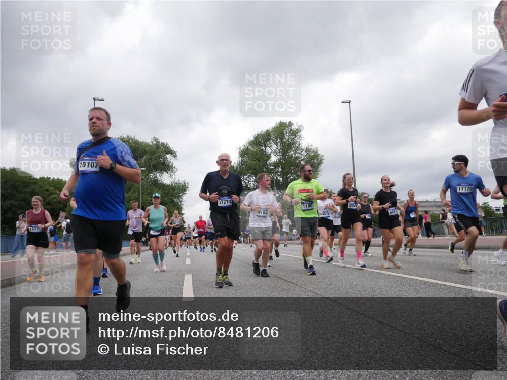 29.06.2025 - hella hamburg halbmarathon Luisa Fischer http://msf.ph/oto/8481206 29.06.2025 10:50:06 Kennedybrücke 1632, 15107, 13499, 17273, 4104, 1100, 5854, 6912, 870, 8047, 17170, 1004, 1100, 1104, 1999, 2662, 2665, 2697, 3896, 4104, 4448, 4483, 5635, 5854, 5892, 6623, 7073, 7268, 7364, 7368, 7374, 8010, 8047, 8706, 9337, 9426, 9774, 9949 meine-sportfotos.de