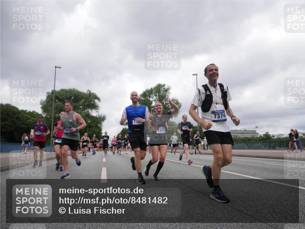 29.06.2025 - hella hamburg halbmarathon Luisa Fischer http://msf.ph/oto/8481482 29.06.2025 10:50:15 Kennedybrücke 1532, 7894, 11618, 736, 7364, 1999, 7374, 1004, 1371, 1375, 1608, 1837, 1961, 1999, 2327, 2662, 2665, 4483, 5697, 6485, 6740, 7073, 7268, 7364, 7368, 7374, 7430, 7431, 8967, 10514, 10515 meine-sportfotos.de