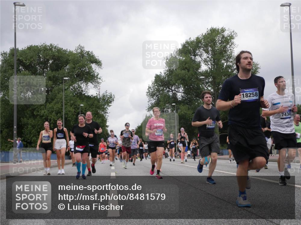 29.06.2025 - hella hamburg halbmarathon Luisa Fischer http://msf.ph/oto/8481579 29.06.2025 10:50:19 Kennedybrücke 17031, 17184, 1253, 6485, 18258, 7430, 1371, 1375, 1608, 1837, 1961, 1999, 2162, 2327, 2537, 3339, 3406, 3407, 5697, 6485, 6740, 6995, 7364, 7368, 7430, 7431, 7960, 8967, 9557, 10514, 10515, 10591 meine-sportfotos.de