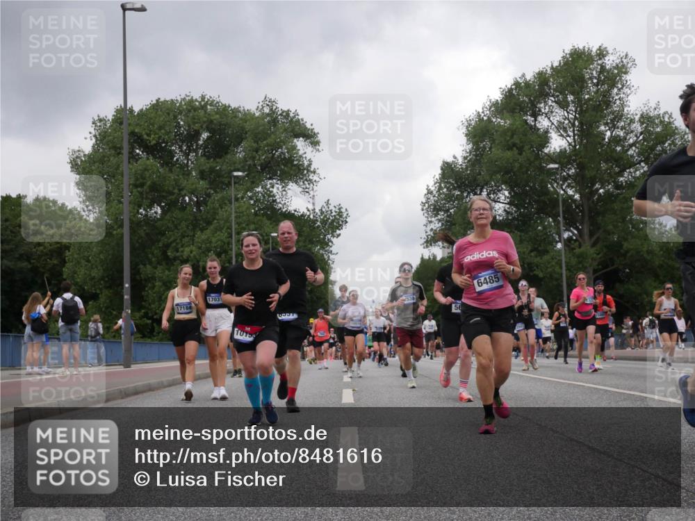 29.06.2025 - hella hamburg halbmarathon Luisa Fischer http://msf.ph/oto/8481616 29.06.2025 10:50:20 Kennedybrücke 17031, 17184, 1013, 10514, 538, 56, 6485, 232, 1371, 1375, 1608, 1837, 1961, 2162, 2327, 2537, 3339, 3406, 3407, 5697, 6485, 6740, 6995, 7430, 7431, 7960, 8131, 8541, 8967, 9557, 10514, 10515, 10591 meine-sportfotos.de