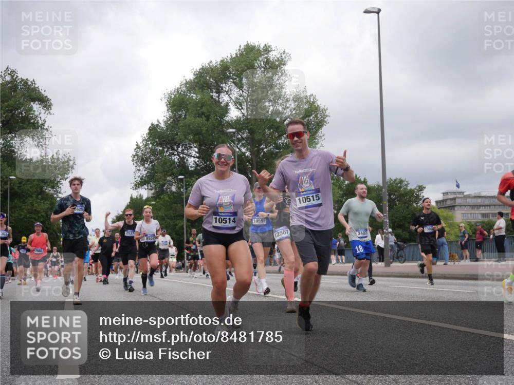 29.06.2025 - hella hamburg halbmarathon Luisa Fischer http://msf.ph/oto/8481785 29.06.2025 10:50:24 Kennedybrücke 363, 7960, 5625, 2537, 9557, 10514, 10591, 12507, 10515, 3407, 18, 1608, 1961, 2162, 2327, 2537, 2556, 3277, 3339, 3406, 3407, 3823, 4325, 5697, 6740, 6995, 7827, 7960, 8131, 8541, 8967, 9557, 10514, 10515, 10591 meine-sportfotos.de