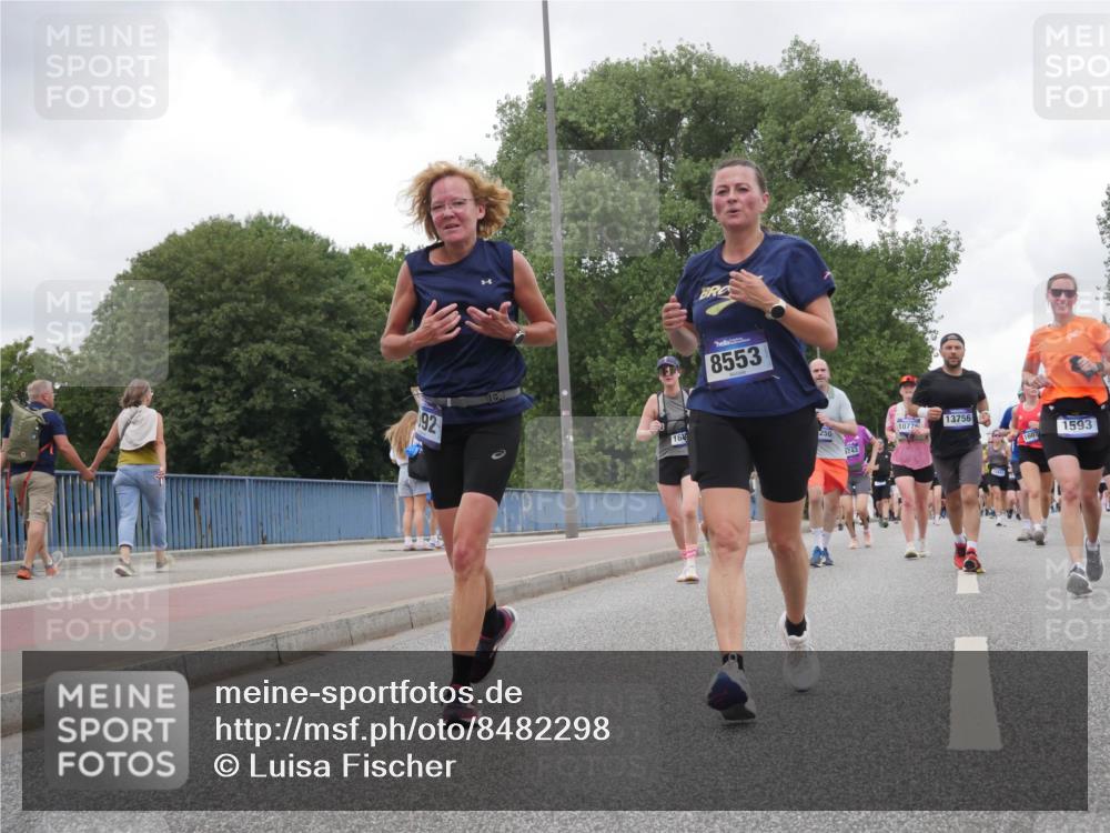 29.06.2025 - hella hamburg halbmarathon Luisa Fischer http://msf.ph/oto/8482298 29.06.2025 10:50:40 Kennedybrücke 192, 168, 8553, 13756, 1077, 1607, 1593, 1555, 1593, 2500, 2981, 4342, 5700, 5895, 9092, 9743 meine-sportfotos.de