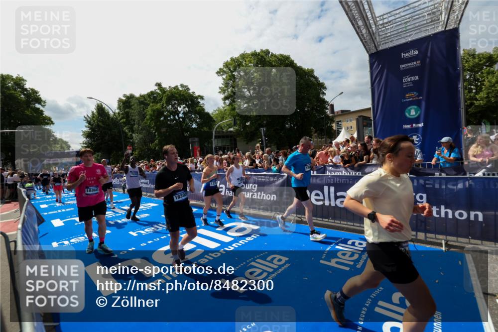 29.06.2025 - hella hamburg halbmarathon Zöllner http://msf.ph/oto/8482300 29.06.2025 11:30:37 Ziel 1235, 2838, 3323, 3341, 4580, 6195, 6243, 6444, 7644, 8595, 8717, 8855, 9289, 9927, 11672, 12073, 16659, 17043, 17312, 18097, 18158, 18390, 18860 meine-sportfotos.de