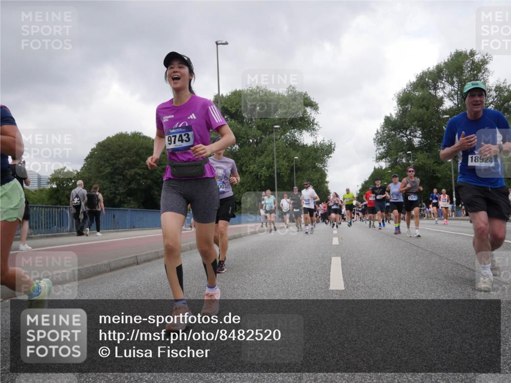 29.06.2025 - hella hamburg halbmarathon Luisa Fischer http://msf.ph/oto/8482520 29.06.2025 10:50:47 Kennedybrücke 10, 9743, 00, 1915, 18924, 2211, 2500, 4342, 5700, 9743, 9758 meine-sportfotos.de
