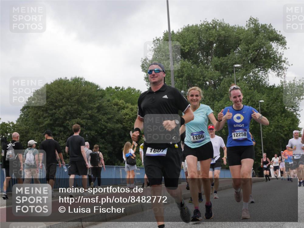 29.06.2025 - hella hamburg halbmarathon Luisa Fischer http://msf.ph/oto/8482772 29.06.2025 10:50:52 Kennedybrücke 1607, 1286, 12258, 89, 19062, 1073, 1618, 2211, 2320, 2491, 7240, 8105, 8158, 9758 meine-sportfotos.de