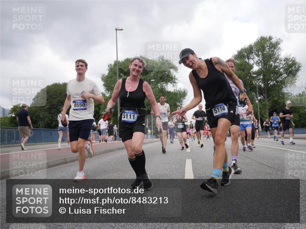 29.06.2025 - hella hamburg halbmarathon Luisa Fischer http://msf.ph/oto/8483213 29.06.2025 10:51:05 Kennedybrücke 8550, 5111, 4185, 8270, 5114, 1430, 1523, 2163, 2407, 2882, 3679, 4239, 5796, 6255, 6256, 8105, 8270, 9356, 10658, 10777 meine-sportfotos.de
