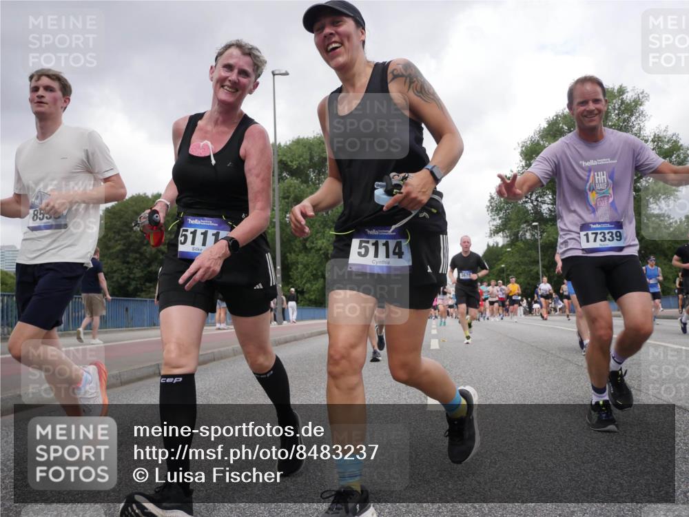 29.06.2025 - hella hamburg halbmarathon Luisa Fischer http://msf.ph/oto/8483237 29.06.2025 10:51:05 Kennedybrücke 855, 5111, 5114, 3679, 17339, 1430, 1523, 2163, 2407, 2882, 3679, 4239, 5796, 6255, 6256, 8105, 8270, 9356, 10658, 10777 meine-sportfotos.de