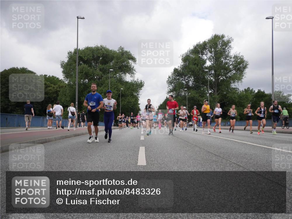 29.06.2025 - hella hamburg halbmarathon Luisa Fischer http://msf.ph/oto/8483326 29.06.2025 10:51:09 Kennedybrücke 7631, 7630, 15754, 935, 1430, 1434, 1523, 2163, 2407, 2882, 3679, 4239, 4974, 5796, 6255, 6256, 6879, 8270, 9356, 10075, 10658, 10777 meine-sportfotos.de