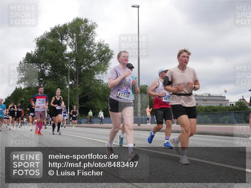 29.06.2025 - hella hamburg halbmarathon Luisa Fischer http://msf.ph/oto/8483497 29.06.2025 10:51:15 Kennedybrücke 14441, 1434, 11458, 11738, 4975, 1434, 2163, 2195, 2407, 2418, 2882, 2994, 3468, 4588, 4974, 6255, 6256, 6879, 9018, 9356, 10075, 10777 meine-sportfotos.de