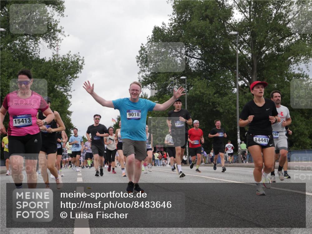 29.06.2025 - hella hamburg halbmarathon Luisa Fischer http://msf.ph/oto/8483646 29.06.2025 10:51:18 Kennedybrücke 15413, 61, 2142, 9018, 46, 12104, 195, 14441, 101, 1045, 1434, 2148, 2195, 2418, 2882, 2994, 3468, 4037, 4588, 4974, 6879, 9018, 10075 meine-sportfotos.de
