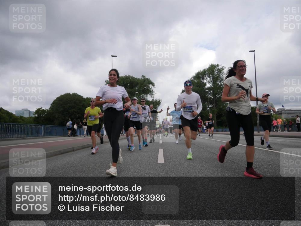 29.06.2025 - hella hamburg halbmarathon Luisa Fischer http://msf.ph/oto/8483986 29.06.2025 10:51:26 Kennedybrücke 4806, 192, 5621, 1045, 16368, 1045, 1645, 2148, 2195, 2994, 3468, 3504, 3933, 4037, 4588, 5886, 7412, 8310, 8948, 9696 meine-sportfotos.de