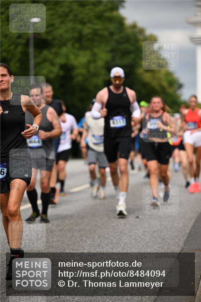 29.06.2025 - hella hamburg halbmarathon Dr. Thomas Lammeyer http://msf.ph/oto/8484094 29.06.2025 10:20:49 Kennedybrücke 1117, 1240, 1602, 1825, 2347, 2912, 3023, 3030, 3088, 3134, 3450, 3687, 5036, 5037, 6948, 7257, 7358, 7360, 7376, 7924, 7928, 8263, 8317, 8513, 8619, 8857, 9091, 9208, 9332, 9492, 9664, 9675, 9676, 9891, 10076, 10165, 10314, 10317, 10320, 10391, 10575, 10926, 11335, 11410, 11428 meine-sportfotos.de