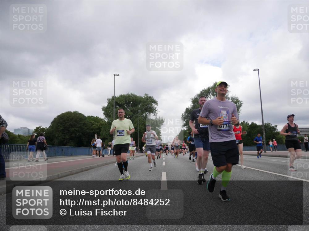 29.06.2025 - hella hamburg halbmarathon Luisa Fischer http://msf.ph/oto/8484252 29.06.2025 10:51:32 Kennedybrücke 7403, 18415, 5886, 1246, 1639, 1645, 2627, 2704, 3504, 3933, 4856, 5886, 7412, 7427, 7970, 8077, 8310, 8948, 9696 meine-sportfotos.de
