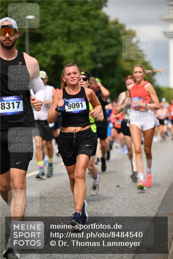 29.06.2025 - hella hamburg halbmarathon Dr. Thomas Lammeyer http://msf.ph/oto/8484540 29.06.2025 10:20:51 Kennedybrücke 1117, 1240, 1602, 1825, 2347, 2912, 3023, 3088, 3450, 3622, 3687, 5036, 5037, 6488, 6948, 7257, 7358, 7360, 7376, 7924, 7928, 8263, 8317, 8513, 8619, 8857, 9091, 9208, 9332, 9492, 9664, 9675, 9676, 9891, 10076, 10165, 10314, 10317, 10320, 10391, 10575, 10926, 11335, 11410, 11428 meine-sportfotos.de