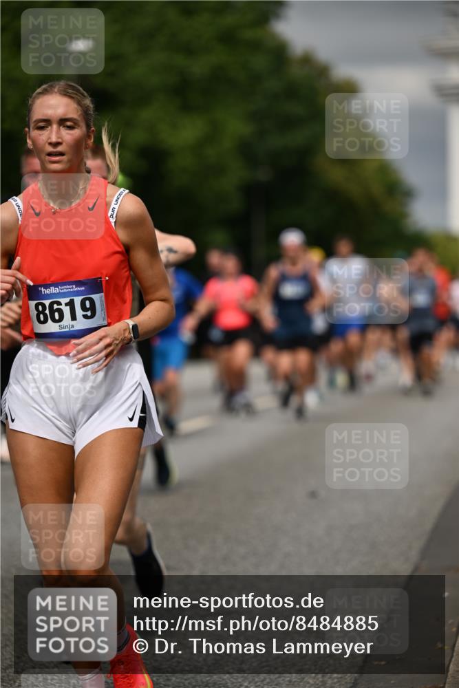 29.06.2025 - hella hamburg halbmarathon Dr. Thomas Lammeyer http://msf.ph/oto/8484885 29.06.2025 10:20:54 Kennedybrücke 1117, 1240, 1602, 1825, 2347, 3023, 3088, 3450, 3622, 5036, 5037, 6488, 6941, 6948, 7257, 7345, 7358, 7360, 7376, 7924, 7928, 8317, 8513, 8619, 8857, 9091, 9208, 9332, 9492, 9664, 9675, 9676, 9891, 10076, 10165, 10314, 10317, 10320, 10391, 10926, 11335, 11410 meine-sportfotos.de