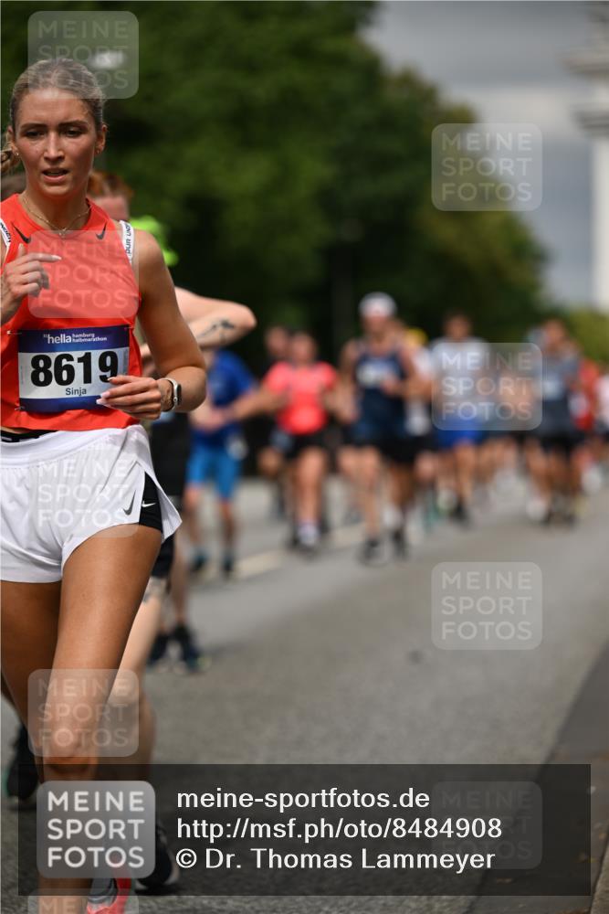 29.06.2025 - hella hamburg halbmarathon Dr. Thomas Lammeyer http://msf.ph/oto/8484908 29.06.2025 10:20:54 Kennedybrücke 1117, 1240, 1602, 1825, 2347, 3023, 3088, 3450, 3622, 5036, 5037, 6488, 6941, 6948, 7257, 7345, 7358, 7360, 7376, 7924, 7928, 8317, 8513, 8619, 8857, 9091, 9208, 9332, 9492, 9664, 9675, 9676, 9891, 10076, 10165, 10314, 10317, 10320, 10391, 10926, 11335, 11410 meine-sportfotos.de